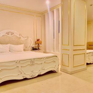 Tuyet Son Hotel